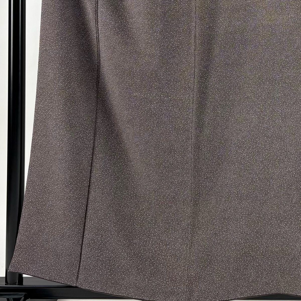 江戸小紋 身丈158 cm 裄丈64 M 袷 保科土山 落款 大小あられ 茶紫 正絹