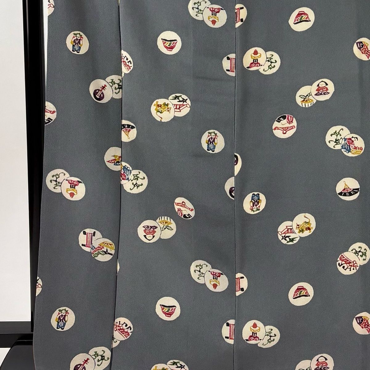 小紋 身丈165 cm 裄丈66 M 袷 丸文 人物 縮緬 灰色 正絹