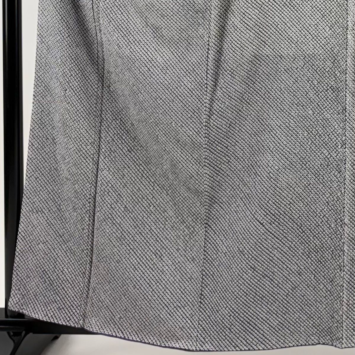 小紋 身丈161 cm 裄丈65 5 M 袷 総絞り 幾何学模様 青紫 正絹 秀品