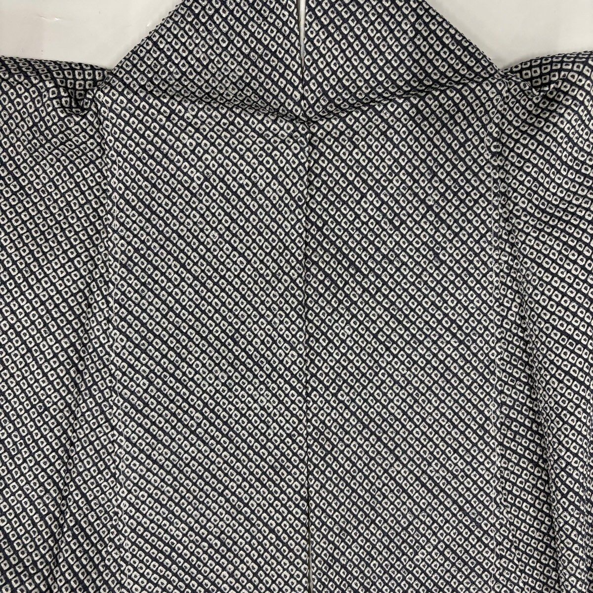  小紋 身丈161 cm 裄丈65 5 M 袷 総絞り 幾何学模様 青紫 正絹 秀品 小紋 着物