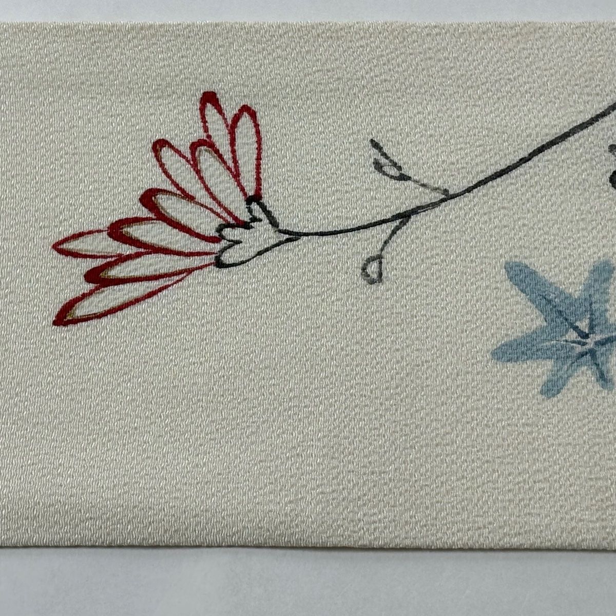 名古屋帯 逸品 人間国宝 森口華弘 菊 楓 金彩 縮緬 クリーム 正絹