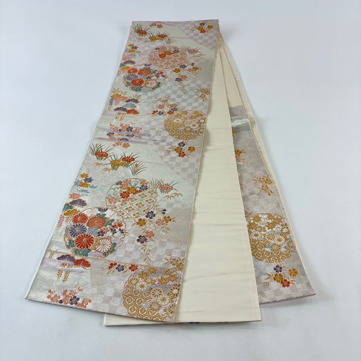 美品】 袋帯 秀品 雪輪 草花 刺繍 金糸 薄ピンク 六通 正絹 【中古