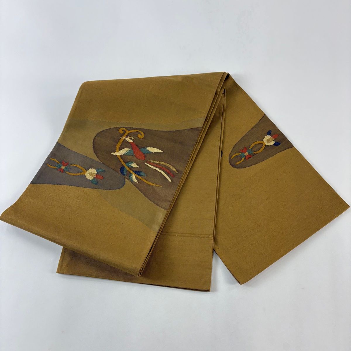 美品】 袋帯 秀品 紬地 花喰い鳥 花 金糸 黄土色 お太鼓柄 正絹 【中古