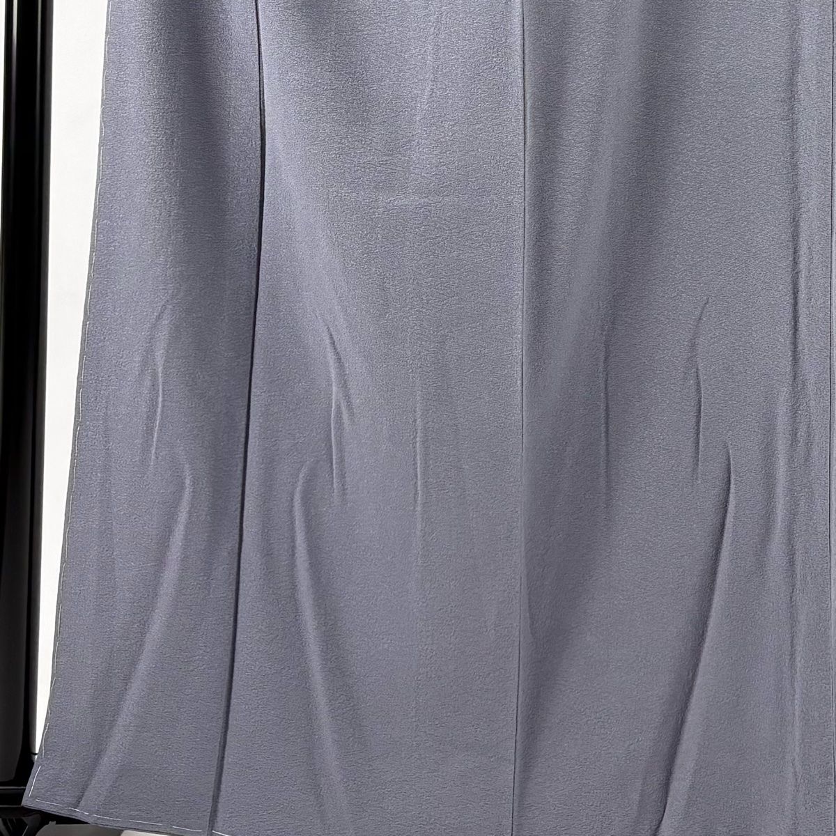 色無地 身丈161.5cm 裄丈65.5cm M 袷 草野一騎 落款 地紋 灰紫 正絹 秀