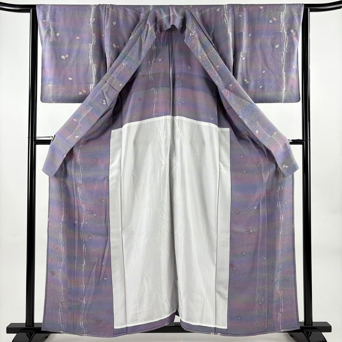  小紋 身丈158 cm 裄丈64.5 M 単衣 落款 花びら 幾何学模様 金彩 ぼかし 薄紫 正絹 秀品 小紋 着物