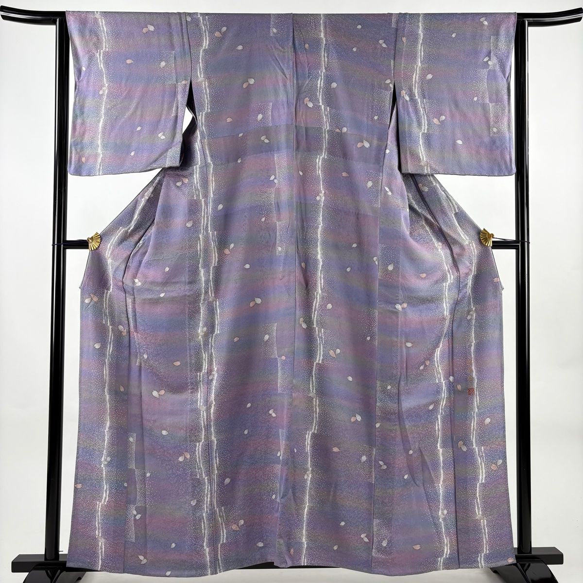 小紋 身丈158 cm 裄丈64.5 M 単衣 落款 花びら 幾何学模様 金彩 ぼかし 薄紫 正絹 秀品