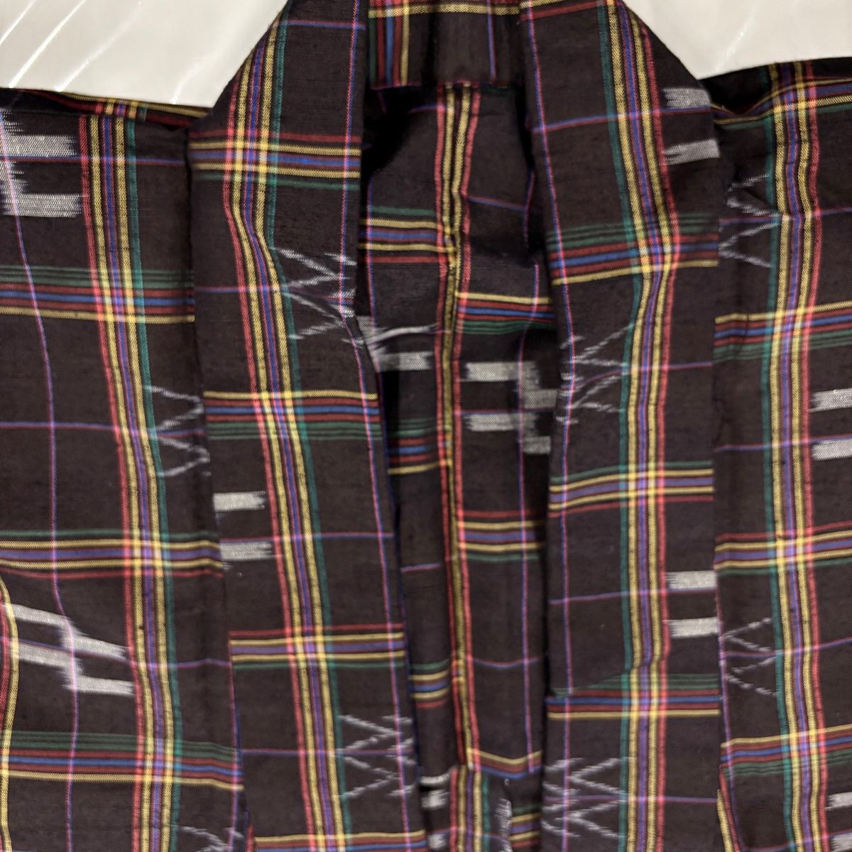 美品】 紬 身丈151.5cm 裄丈64cm M 単衣 バチ衿 格子 幾何学模様 濃紫