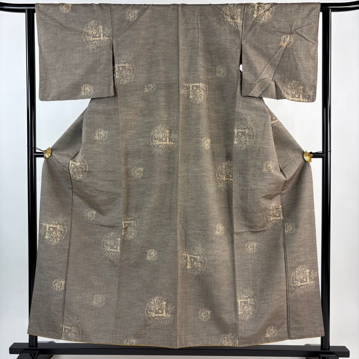 新品　ヨネックス　シューズ　28.5cm テニスシューズ　　パワークッション 美品】 紬 身丈155cm 裄丈63cm S 袷 松竹梅 灰茶 正絹 秀品 【】