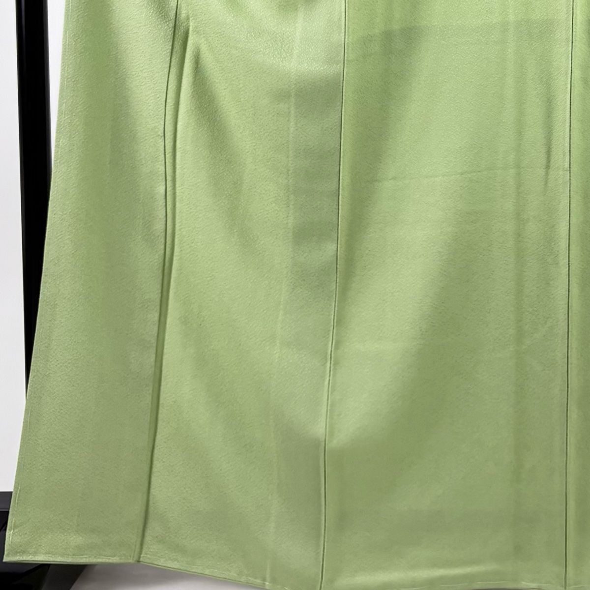 色無地 身丈167 cm 裄丈64 5 M 袷 百貫 落款 地紋 よもぎ色 正絹 秀品 一つ紋