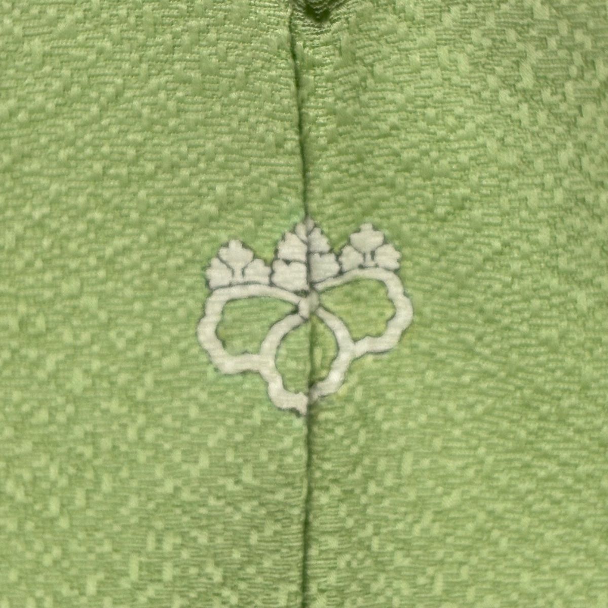  色無地 身丈167 cm 裄丈64 5 M 袷 百貫 落款 地紋 よもぎ色 正絹 秀品 一つ紋 色無地 着物