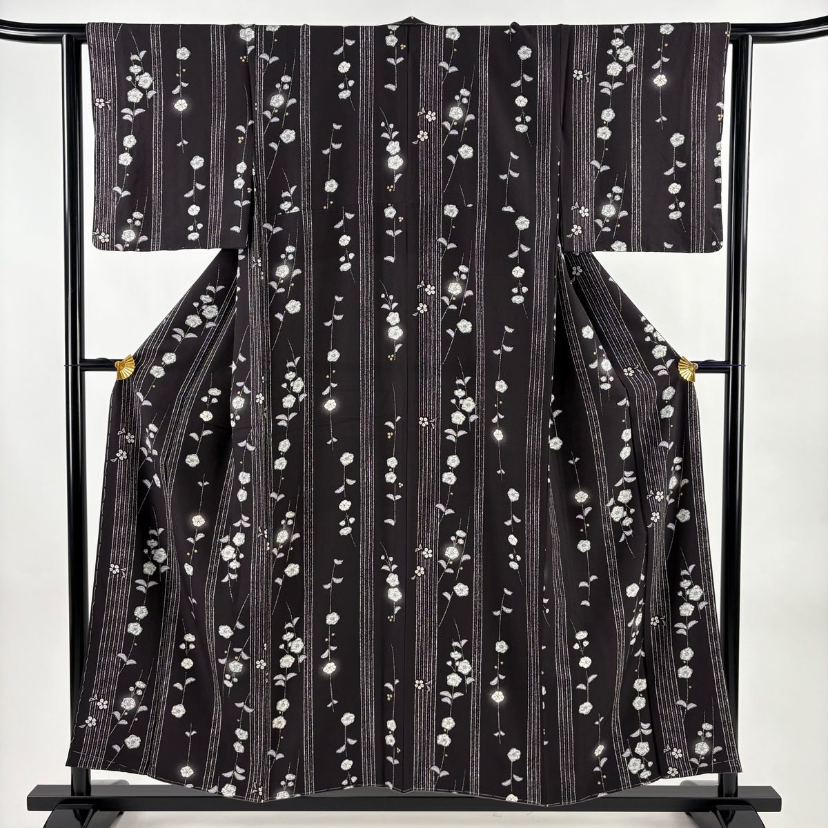 小紋 身丈154 5 cm 裄丈62 S 袷 草花 縦縞 ぼかし 黒 正絹 秀品