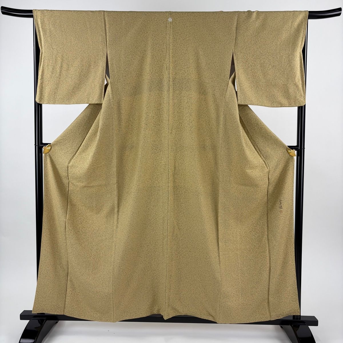 小紋 身丈160 cm 裄丈66 M 袷 小倉健 落款 幾何学模様 山吹茶色 正絹 秀品 一つ紋