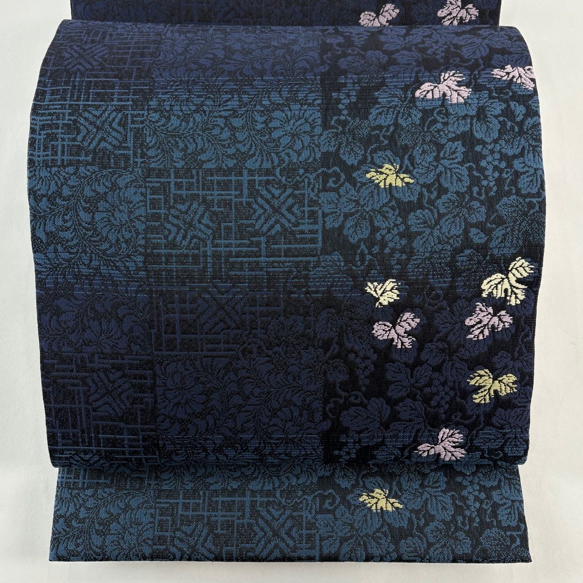 美品】 袋帯 名品 ぶどう 花唐草 濃紺 全通 正絹 【中古】 - メルカリ