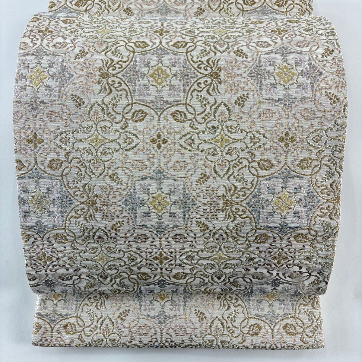 403my1☆六通 袋帯 葡萄唐草 金糸☆美品 美品】 袋帯 名品 華文 葡萄唐草 金糸 クリーム 六通 正絹 【中古