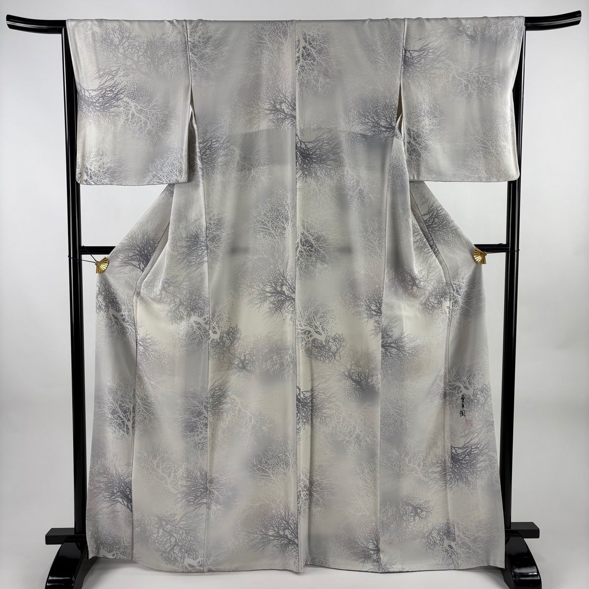 小紋 身丈166.5 cm 裄丈66 M 袷 室華風 落款 樹木 ぼかし 灰白 正絹 名品