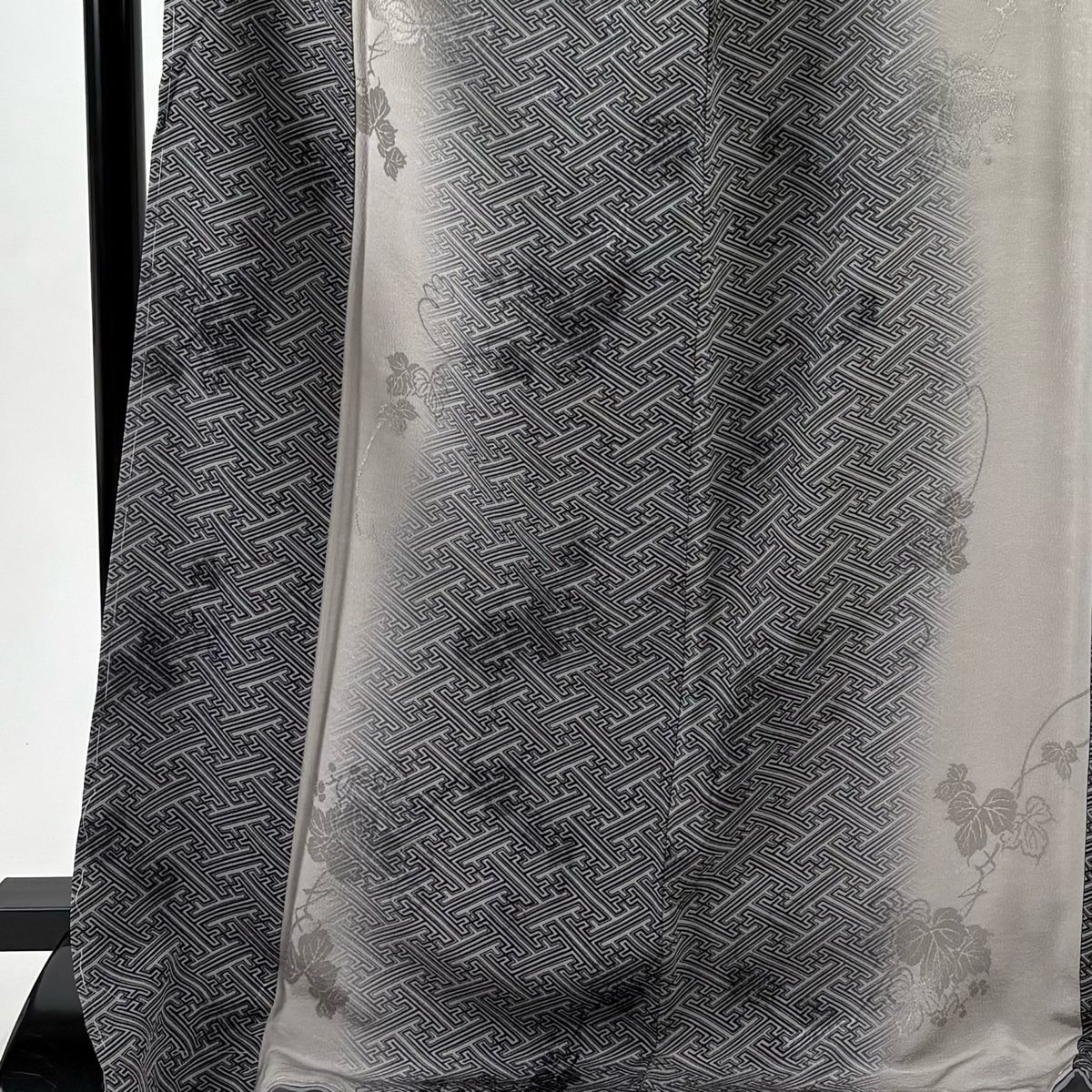 小紋 身丈173 cm 裄丈68 L 袷 紗綾形 地紋 灰色 正絹