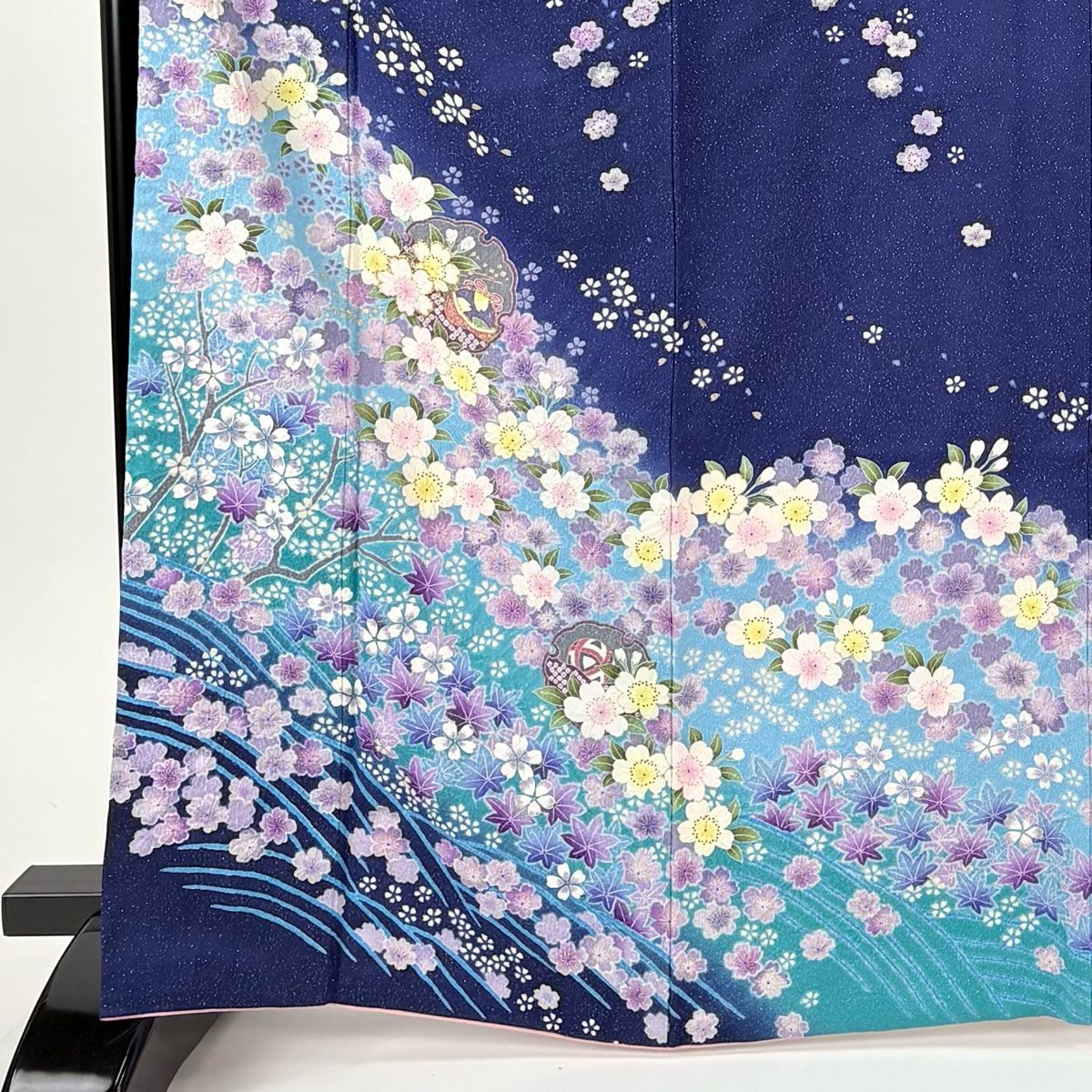 振袖 身丈168 cm 裄丈67.5 L 袷 雪輪 桜 銀通し 箔 紺色 正絹