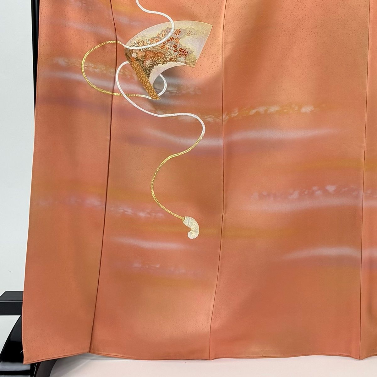 付下げ 身丈170 cm 裄丈67.5 L 袷 人間国宝 福田喜重 落款 扇面 組紐 金糸 刺繍 オレンジ 正絹 一つ紋