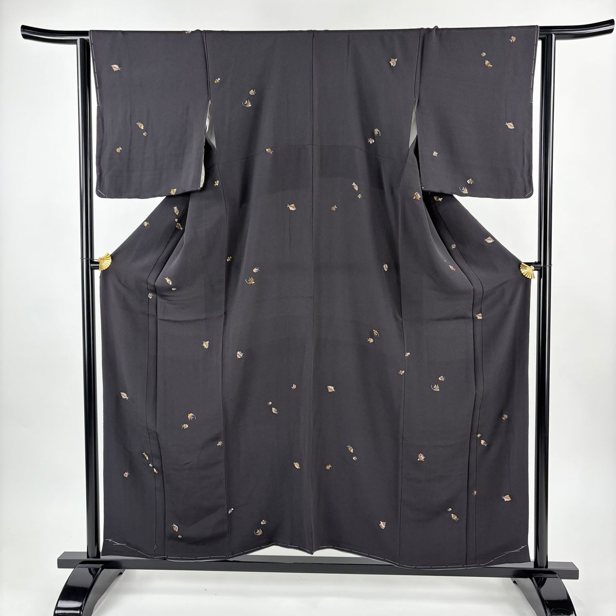 小紋 身丈156 cm 裄丈62.5 S 袷 魚 刺繍 焦茶色 正絹