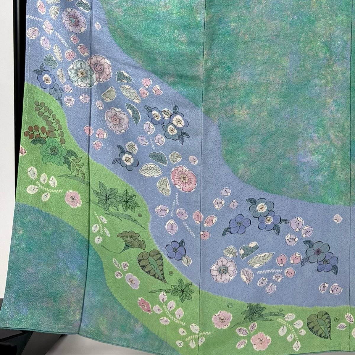 訪問着 身丈165 cm 裄丈65 M 袷 落款 辻が花柄 絞り 染め分け 薄緑 正絹