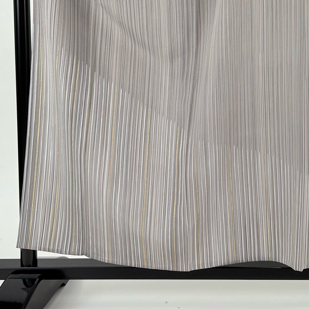 付下げ 身丈158.5 cm 裄丈65 M 単衣 落款 縦縞 金銀彩 灰紫 正絹 名品