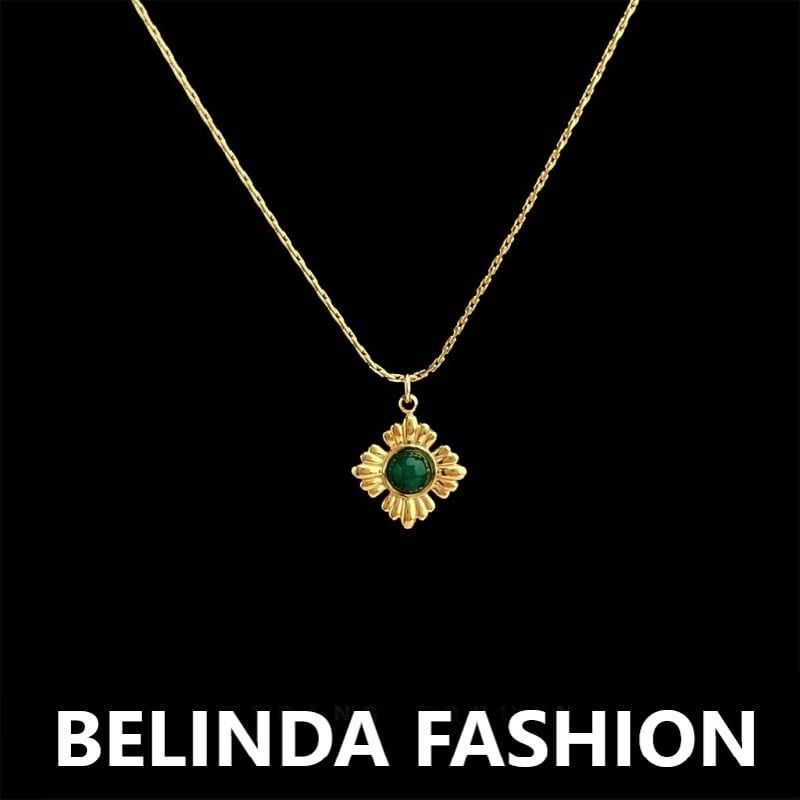 グリーンストーンネックレス - メルカリ