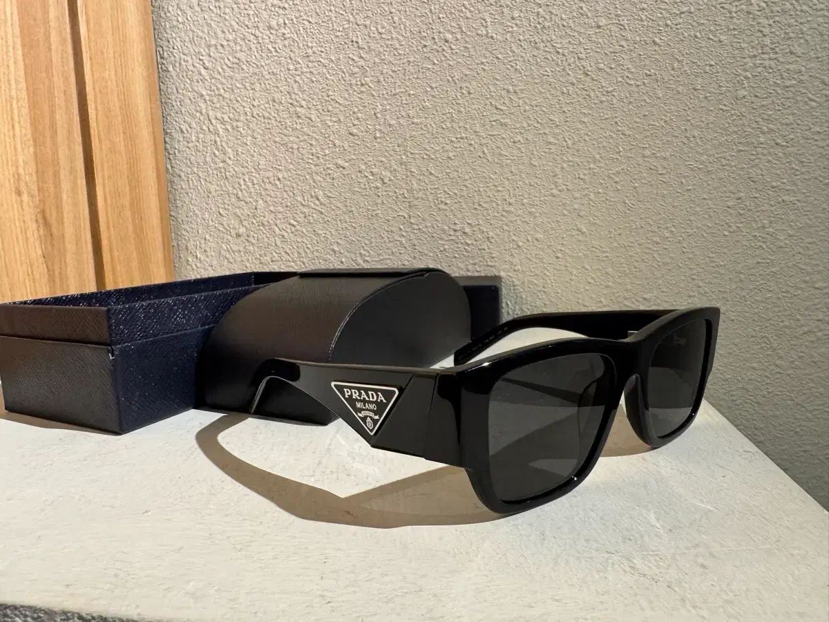 PRADA プラダ ブラック サングラス フルセット