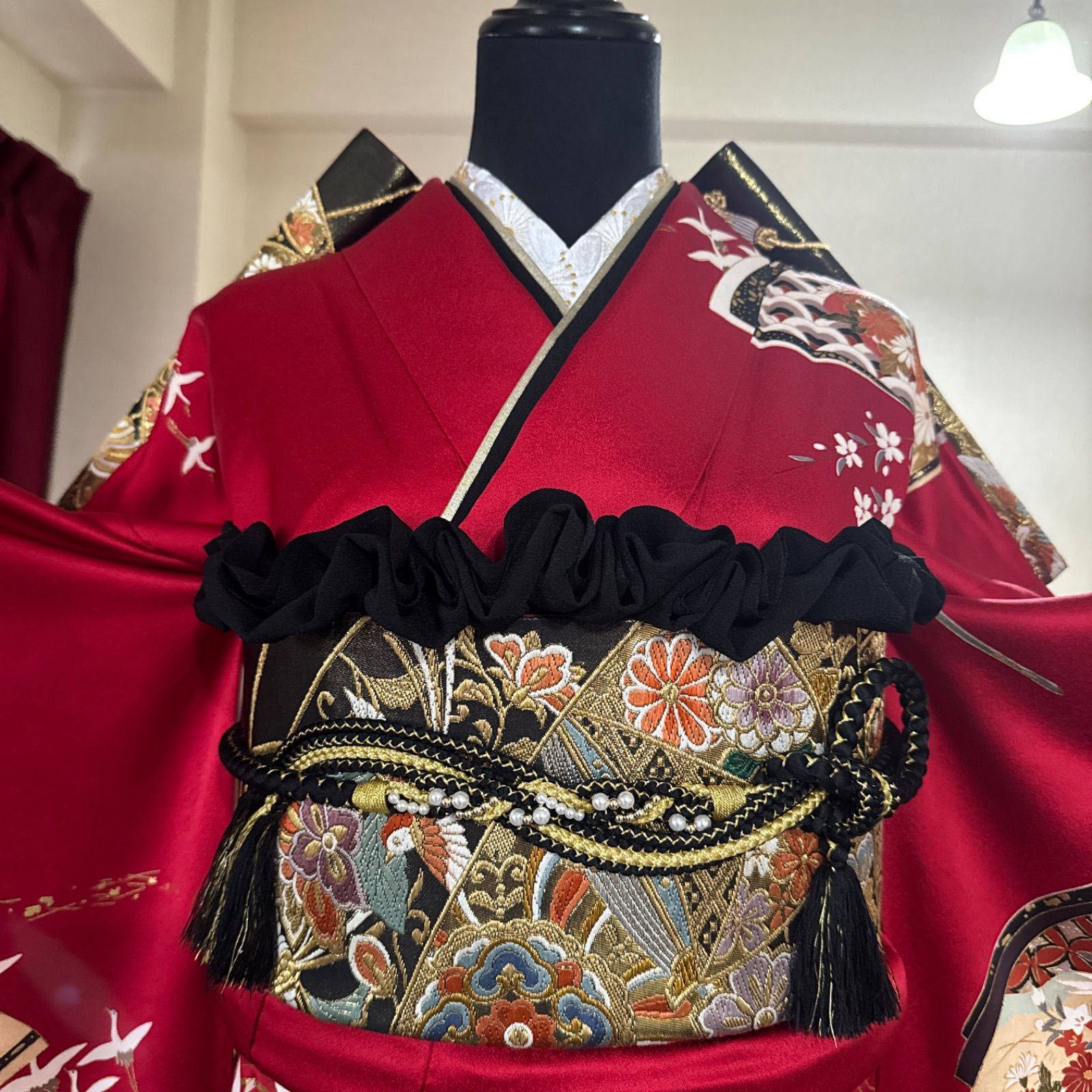 正絹 豪華振袖フルセット 赤 黒 袋帯 (6点) ・古典柄・金駒刺繍・飛鶴