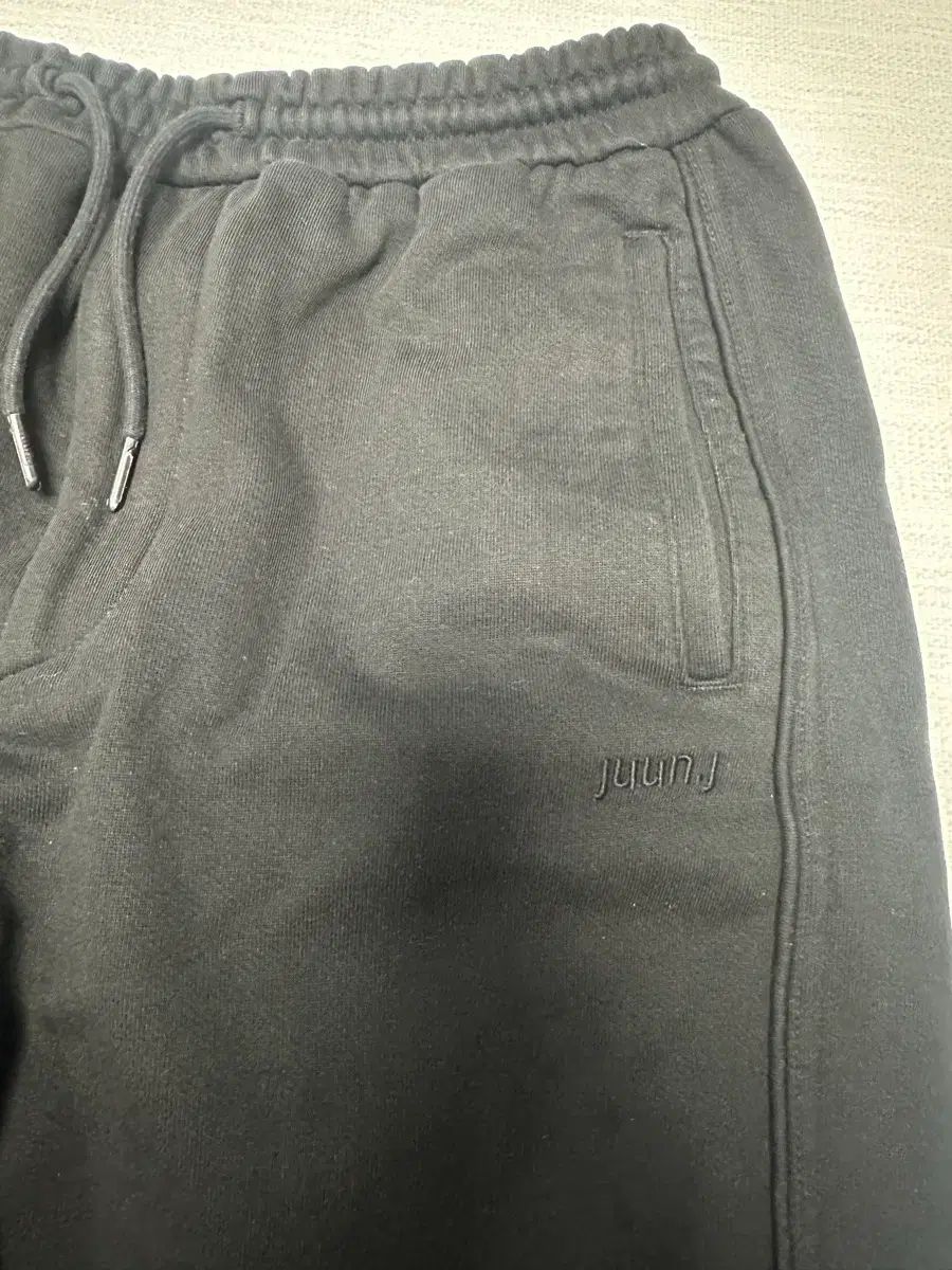ジュンジ パイピング ディテール トラック ジョガー ブラック 46