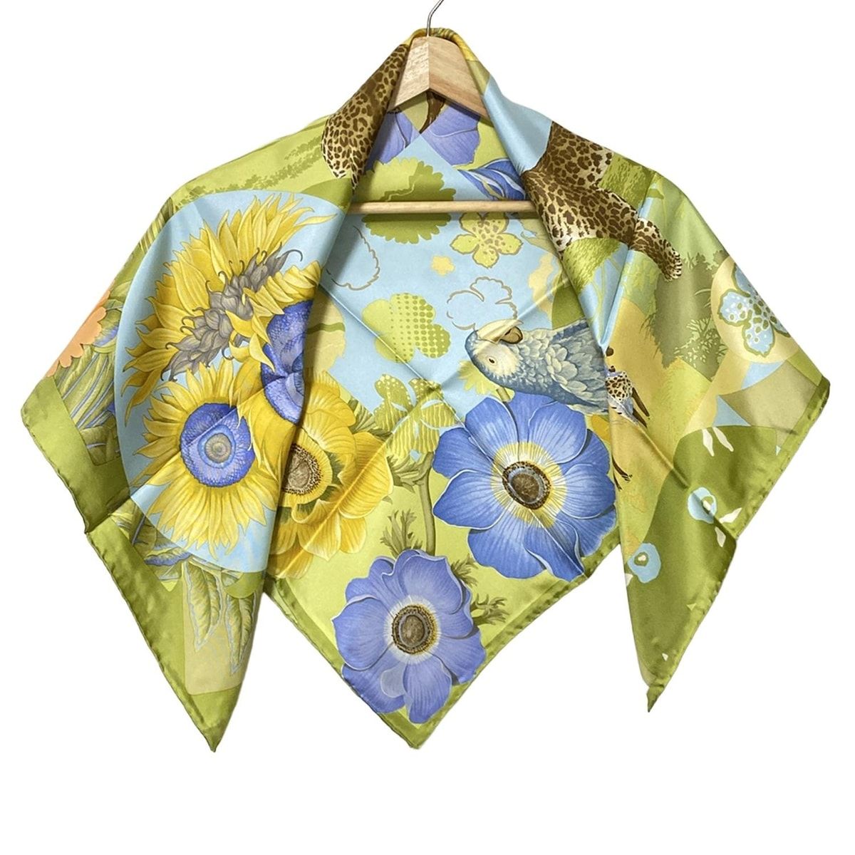 FERRAGAMO/SalvatoreFerragamo(サルバトーレフェラガモ) スカーフ美品