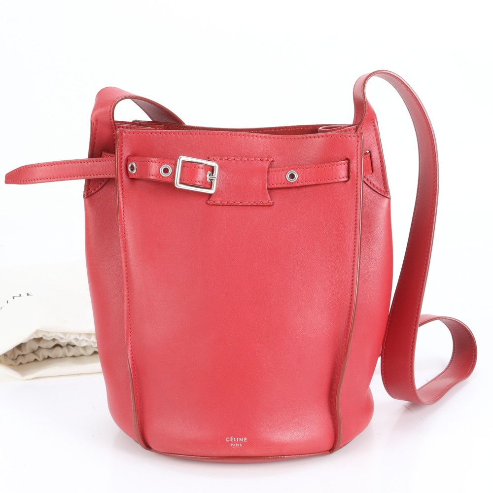 セリーヌ ビッグバッグ バケット ショルダーバッグ レッド 極美品 セリーヌ ビッグバッグ バケット レザー ショルダーバッグ 斜め