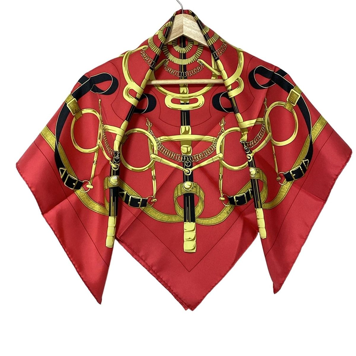 HERMES エルメス スカーフ カレ90 レッド×黒×ダークイエロー Eperon d or