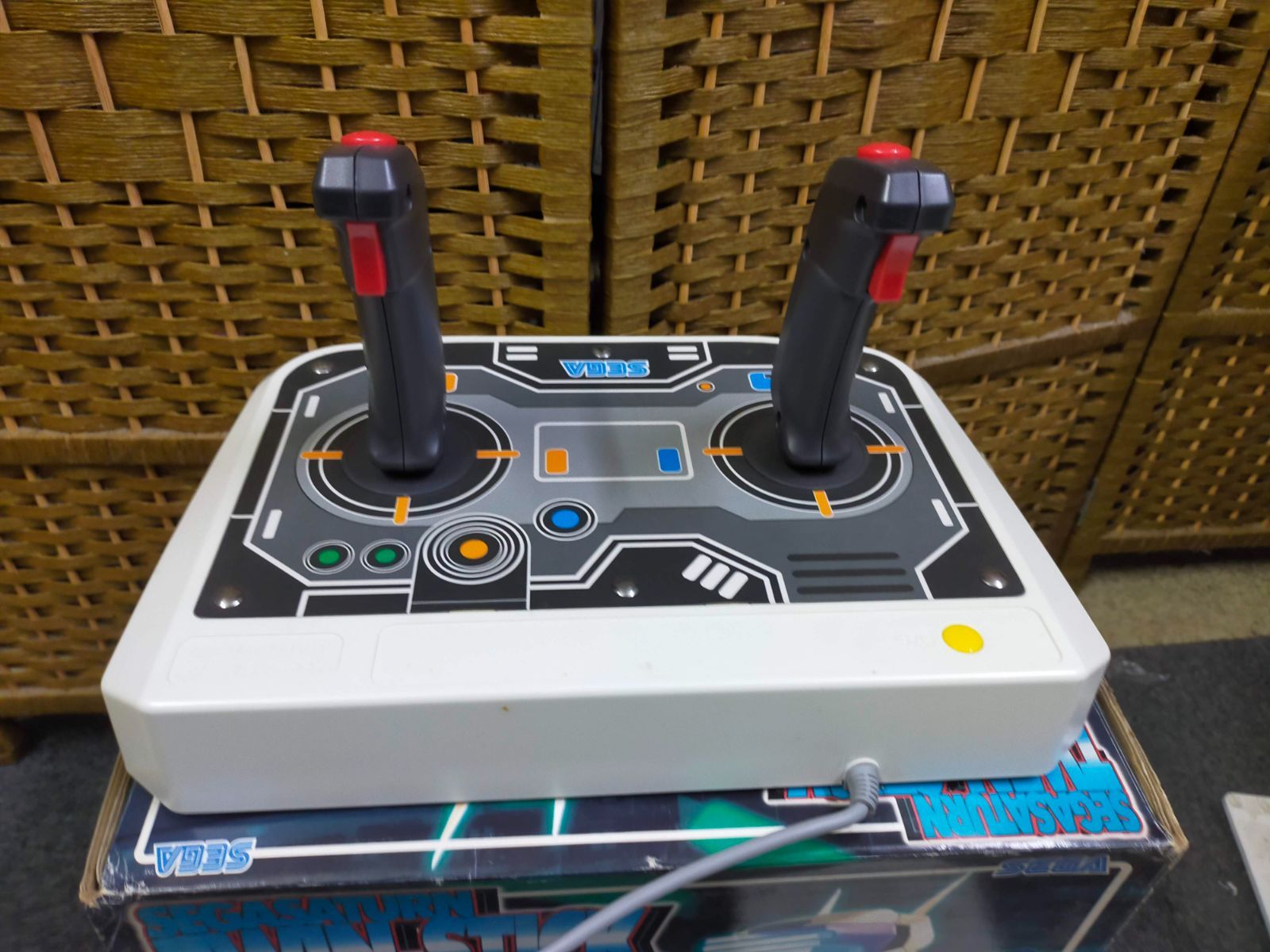 サターン ツインスティック SS[PHYSICAL_VIDEO_GAME_SOFTWARE