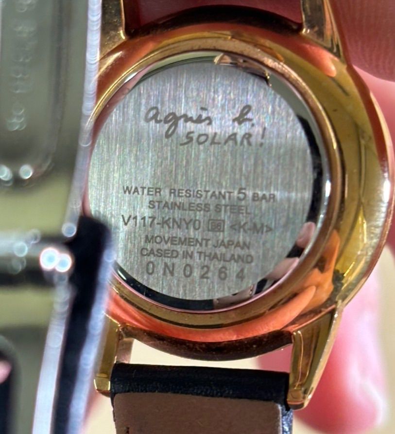 agnes b.／アニエスベー ソーラー腕時計／アナログ ネイビー文字盤