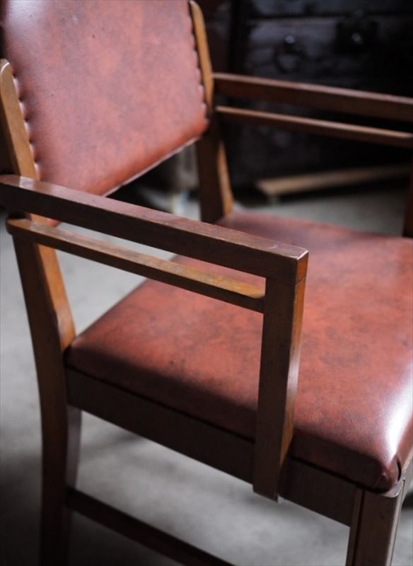 肘掛け付ヴィンテージチェア 昭和中期 古録展 送料無料 中古 品番I951