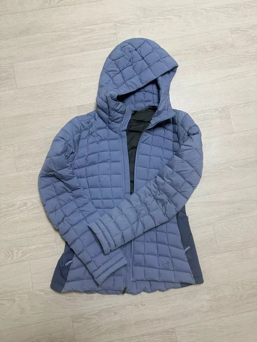 ARC TERYX アークテリクス 軽量 レディース S