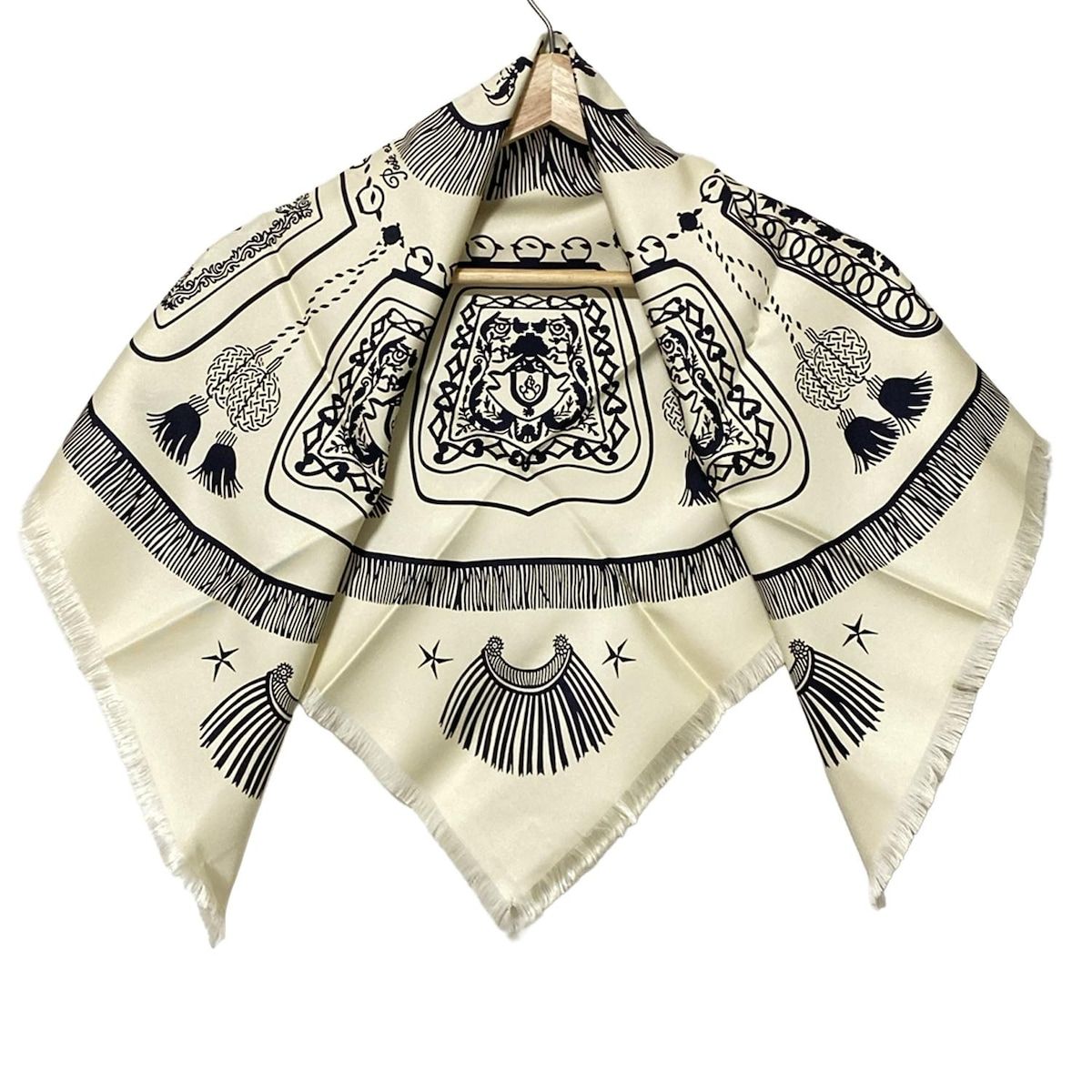 HERMES エルメス スカーフ カレ80 2717571 09 エクリュ×黒 Poste et Cavalerie フリンジ