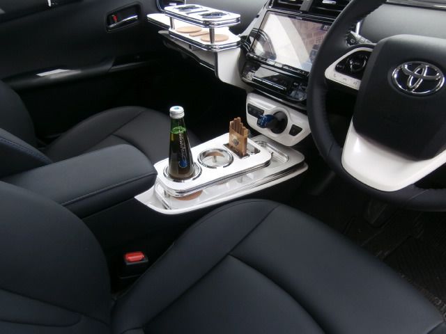 50系プリウスフロントカップホルダー ブラック オールブラック 日本製