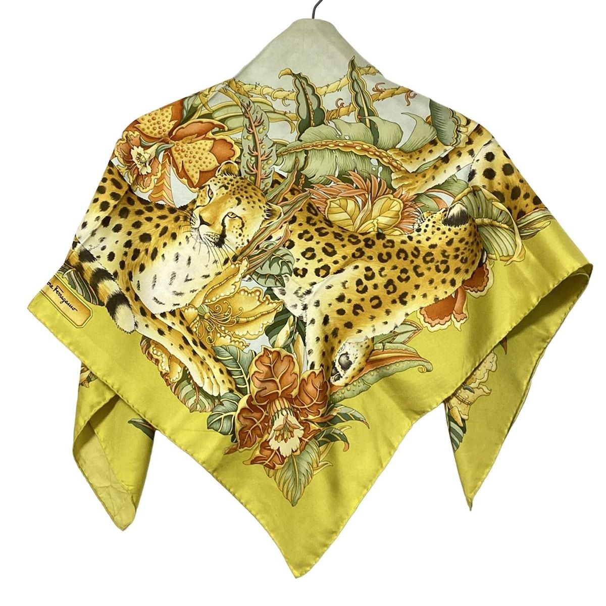 FERRAGAMO SalvatoreFerragamo サルバトーレフェラガモ スカーフ ライトイエロー ライトブラウン マルチ 豹柄 花柄