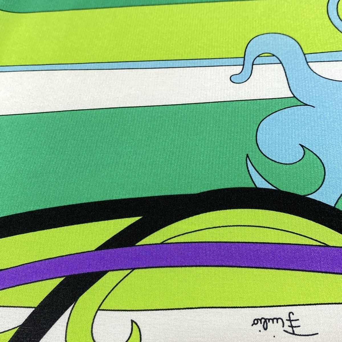  EMILIO PUCCI エミリオプッチ スカーフ グリーン 白 マルチ バンダナ スカーフ 小物