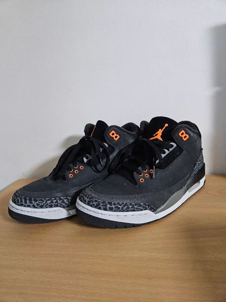 ジョーダン3 フィア バスケシューズ み