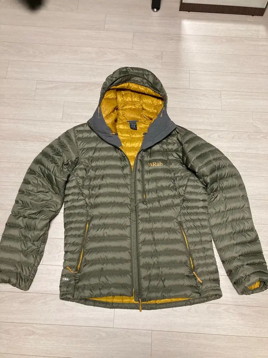 RAB ラブ マイクロライト アルパイン ジャケット カーキ ダウン L