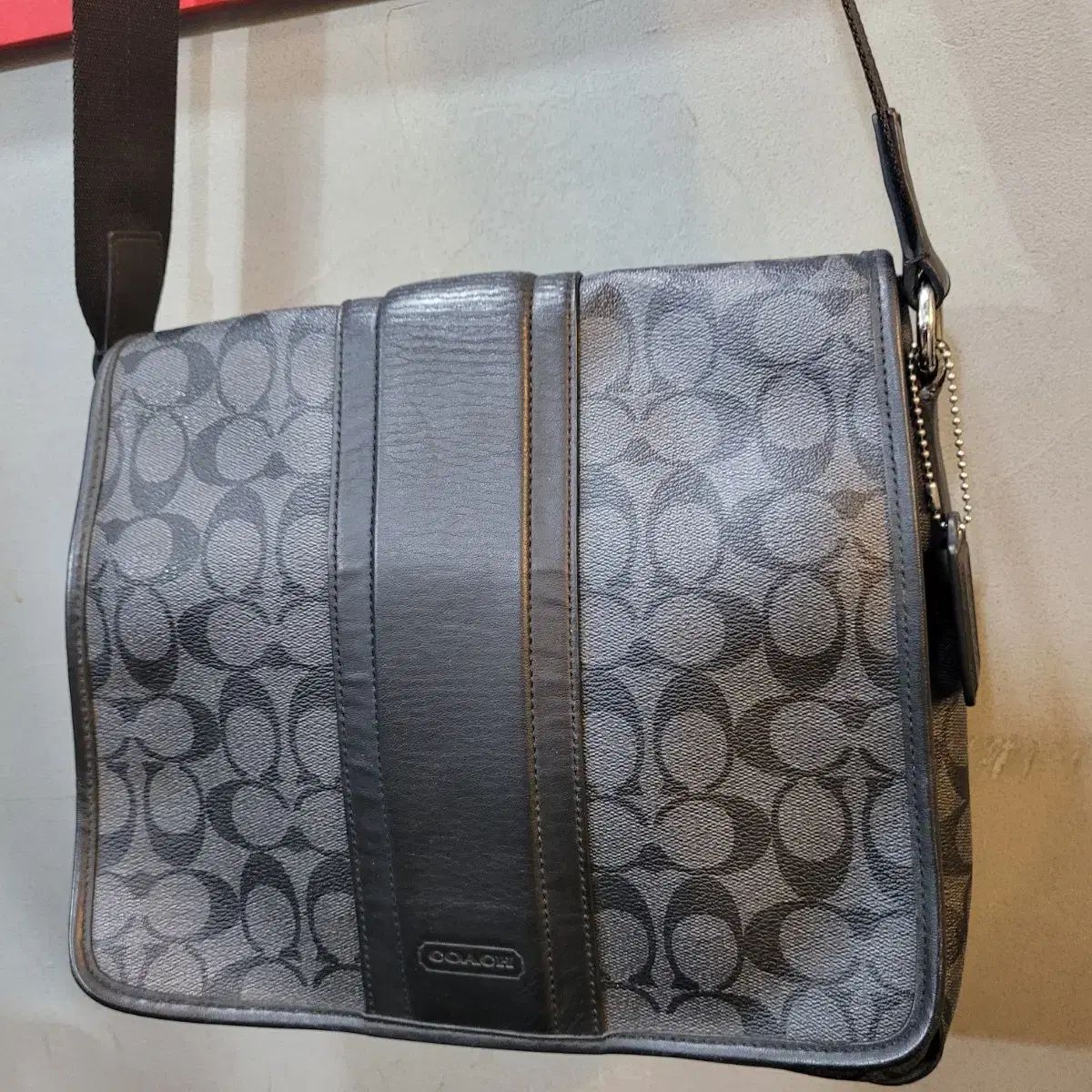 COACH メンズ クロスバック