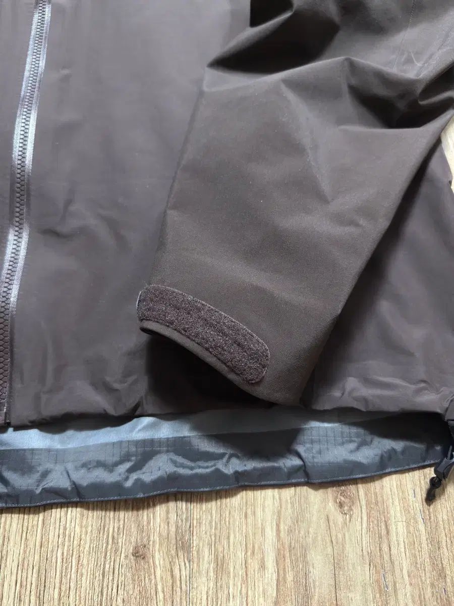  L ARC TERYX アークテリクス ベータ ar ビターズ ブラウン その他 アウター