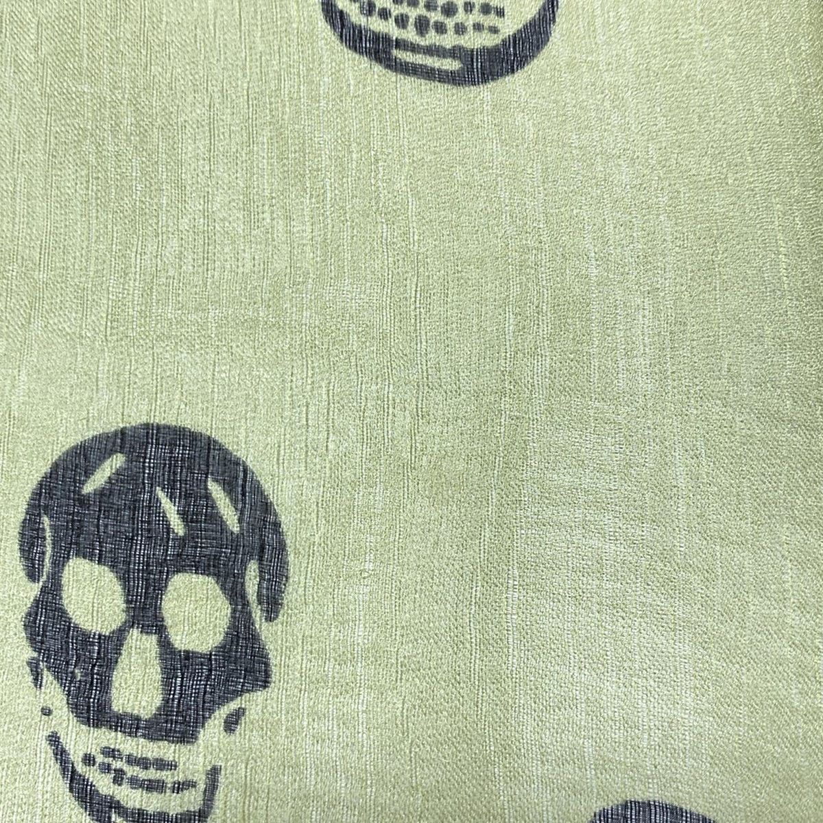 ライトグリーン