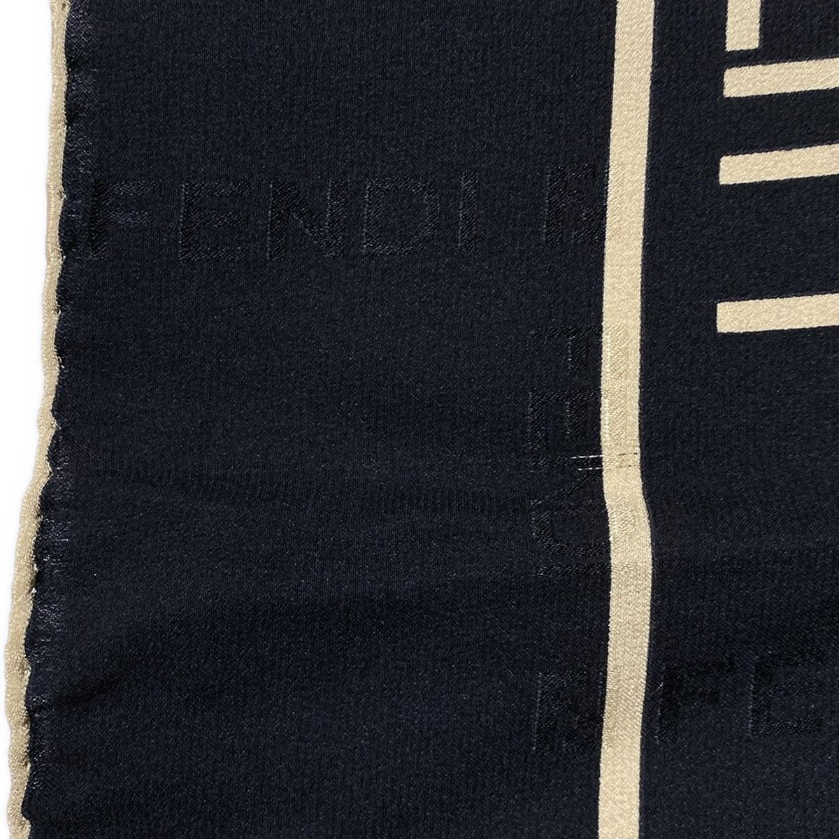 フェンディ スカーフ