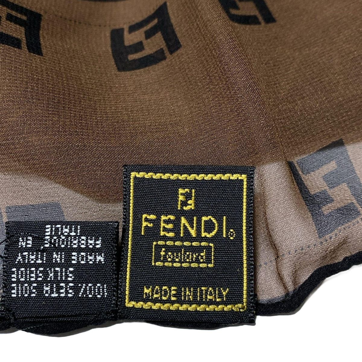 FENDI フェンディ