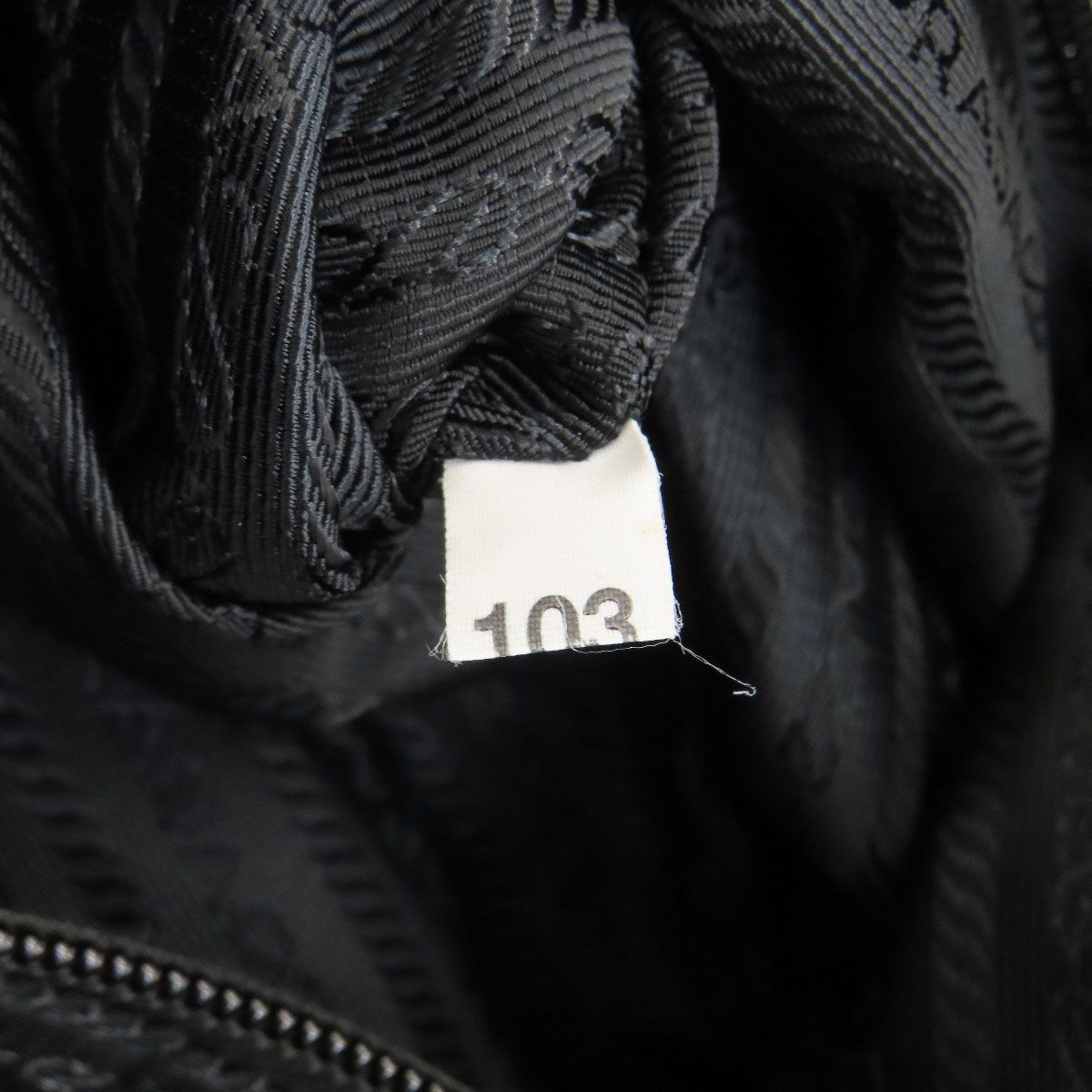 フィオッコ ロゴ金具