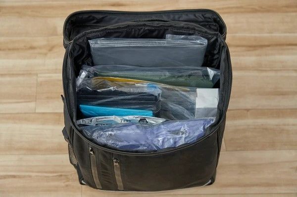 アイリスオーヤマ 3日間分の緊急防災セット 2人用 210539