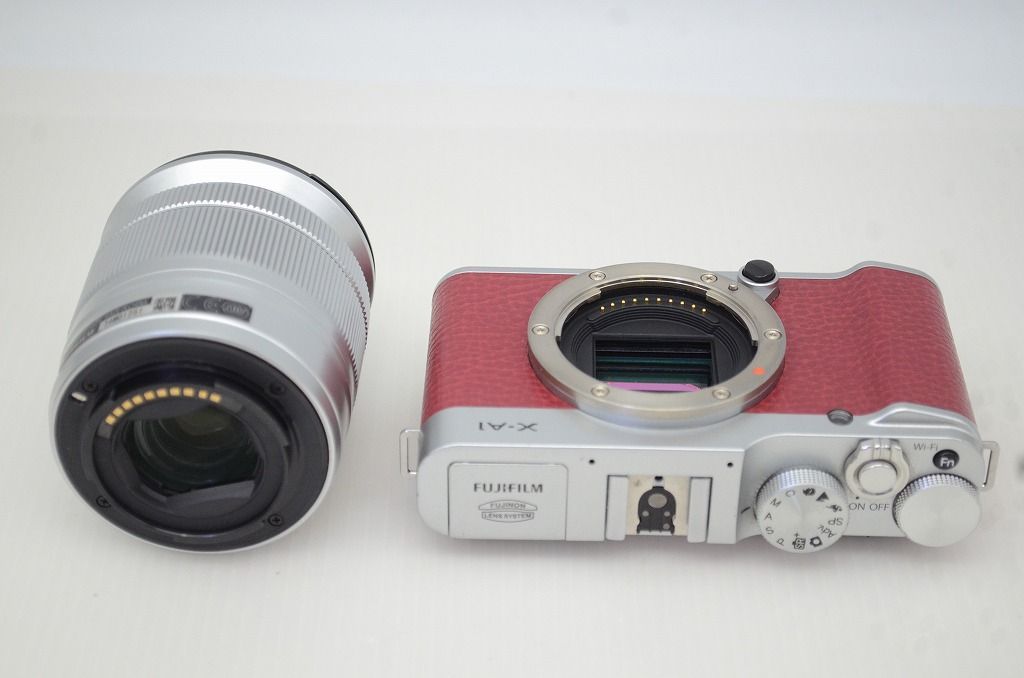 良品 FUJIFILM フジフィルム X-A1 + XC 16-50mm F3.5-5.6 OIS ズーム